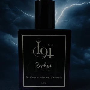 Zephyr – Eau de Parfum Strength in simplicity. Cool as the wind.